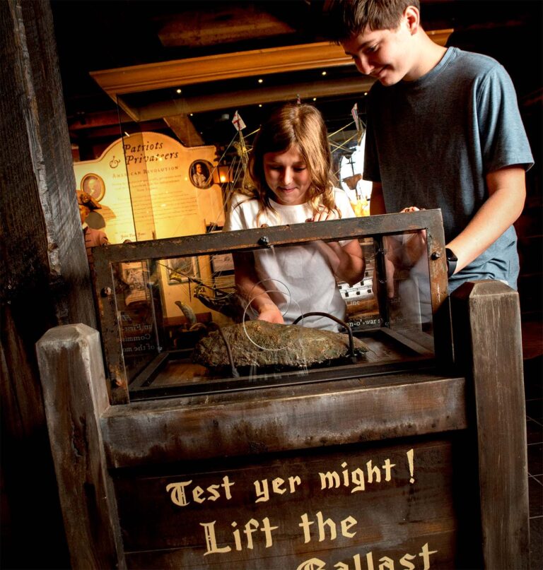 kids at the pirate treasure museum
