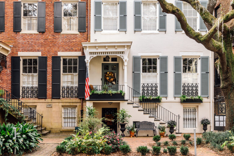Savannah Neighborhoods Guide & Visitor Information